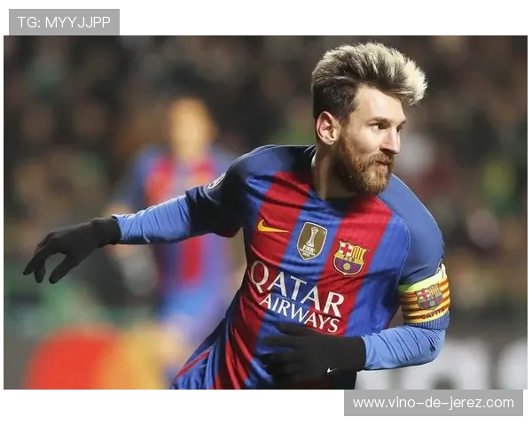 全球耀眼足球明星盘点他们的名字与成就解析